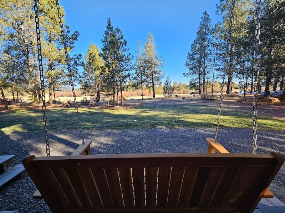 Beautiful Riverfront Near Mt Bachelor With Hot Tub Bend Exteriér fotografie