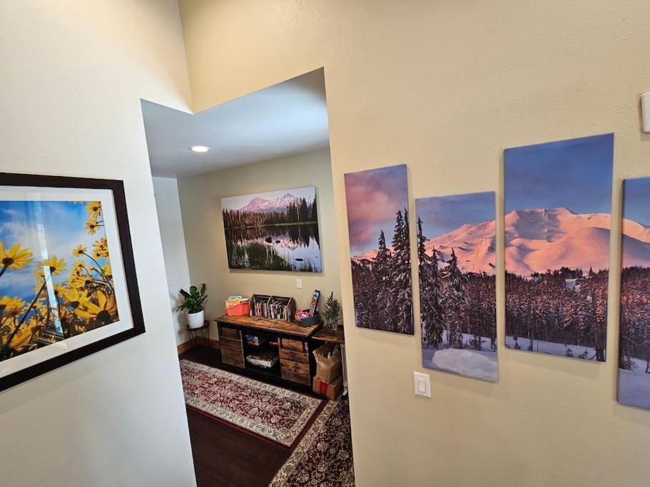 Beautiful Riverfront Near Mt Bachelor With Hot Tub Bend Exteriér fotografie