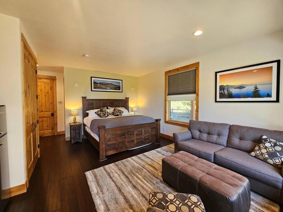 Beautiful Riverfront Near Mt Bachelor With Hot Tub Bend Exteriér fotografie